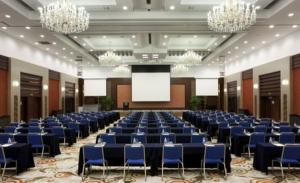 Holiday Inn Central Plaza